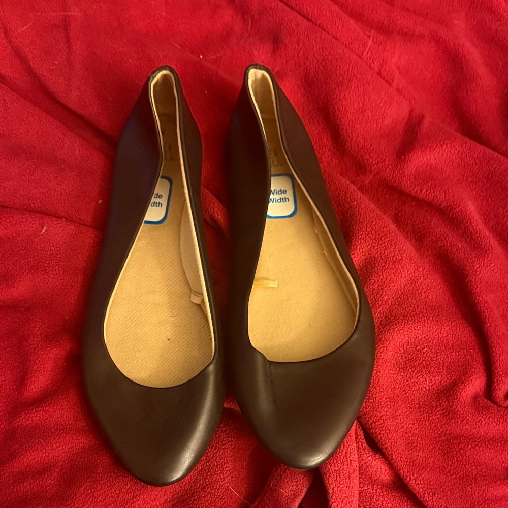 Time and Tru Black Minimalist Loafers